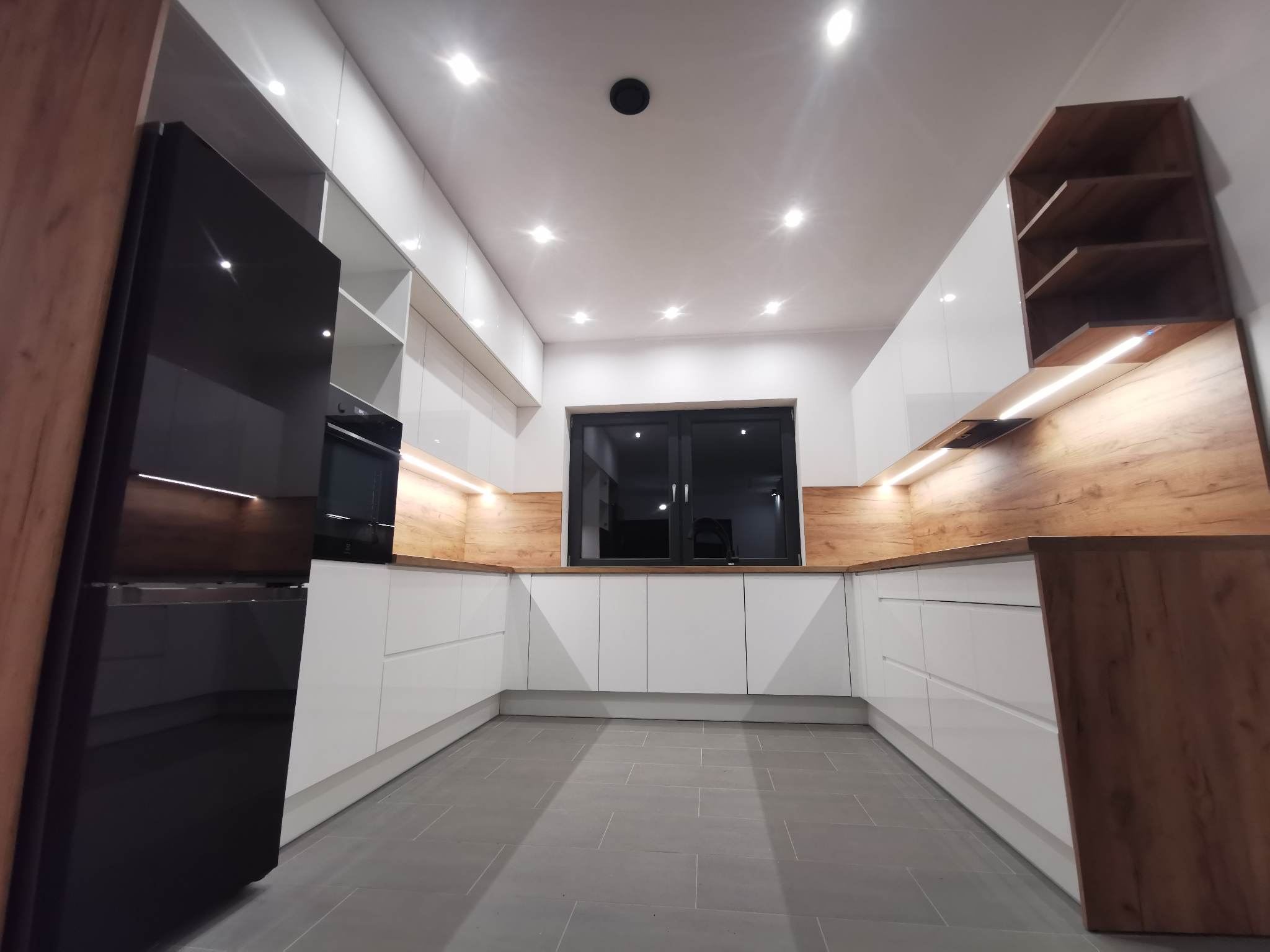 Meble na wymiar Karpacz